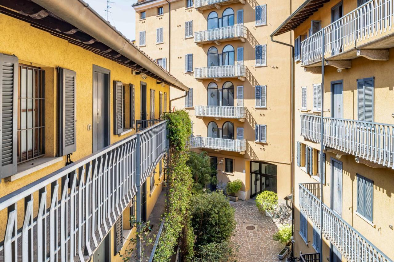 Easylife - Romantico Appartamento Sulla Darsena Milano Exteriör bild