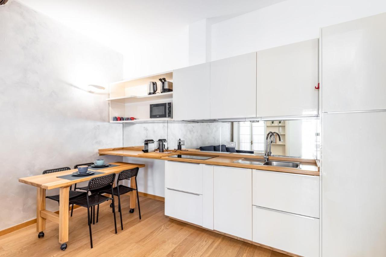 Easylife - Romantico Appartamento Sulla Darsena Milano Exteriör bild